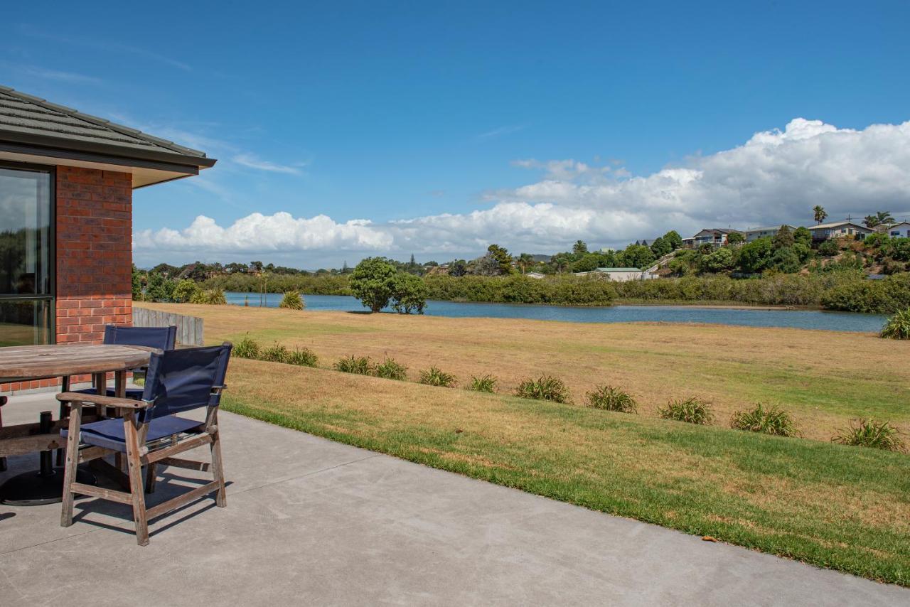 The Waterfront Ruakaka - Ruakaka Holiday Home Dış mekan fotoğraf
